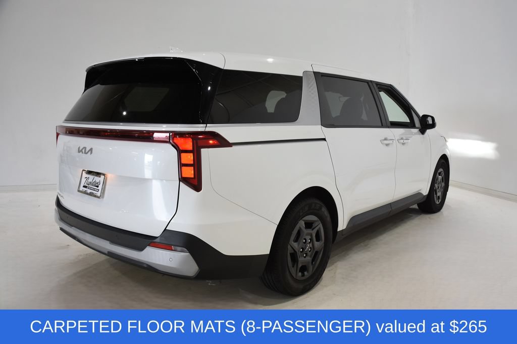 Used 2025 Kia Carnival FWD image 4