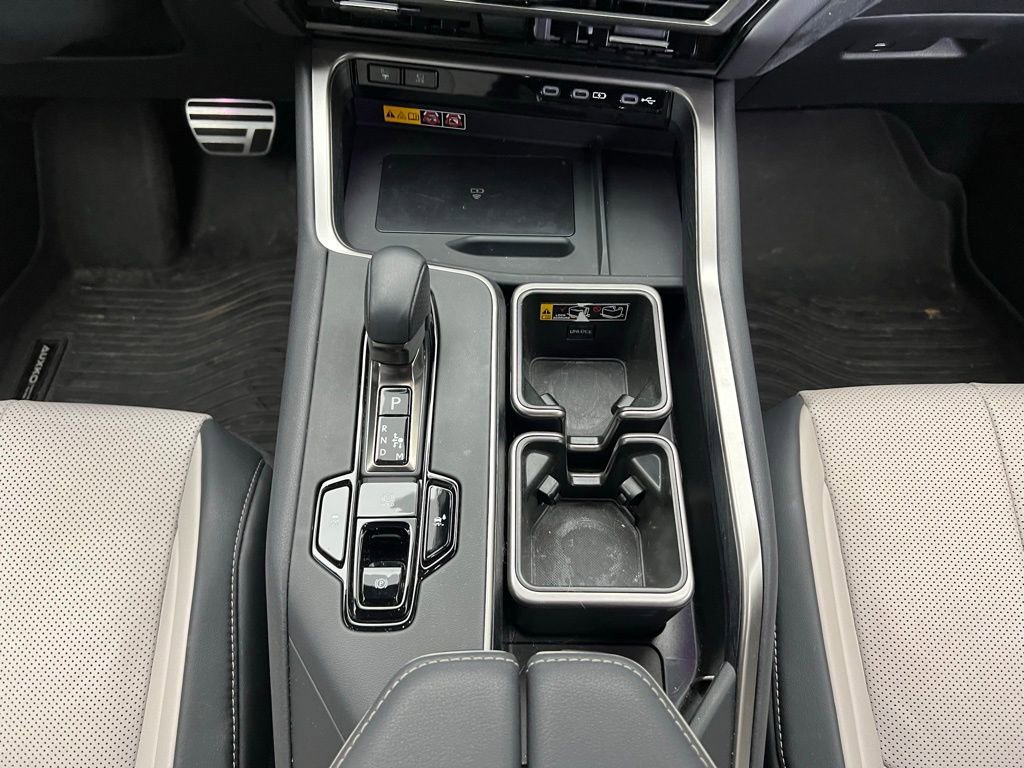 Used 2024 Lexus TX 500h AWD w/ Technology Package image 12