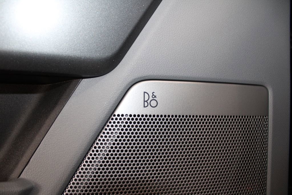 New 2025 Ford F250 XLT w/ Black Appearance Package image 39