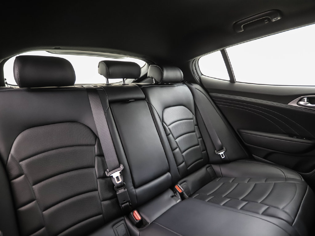 Used 2022 Kia Stinger GT2 AWD/4WD image 28