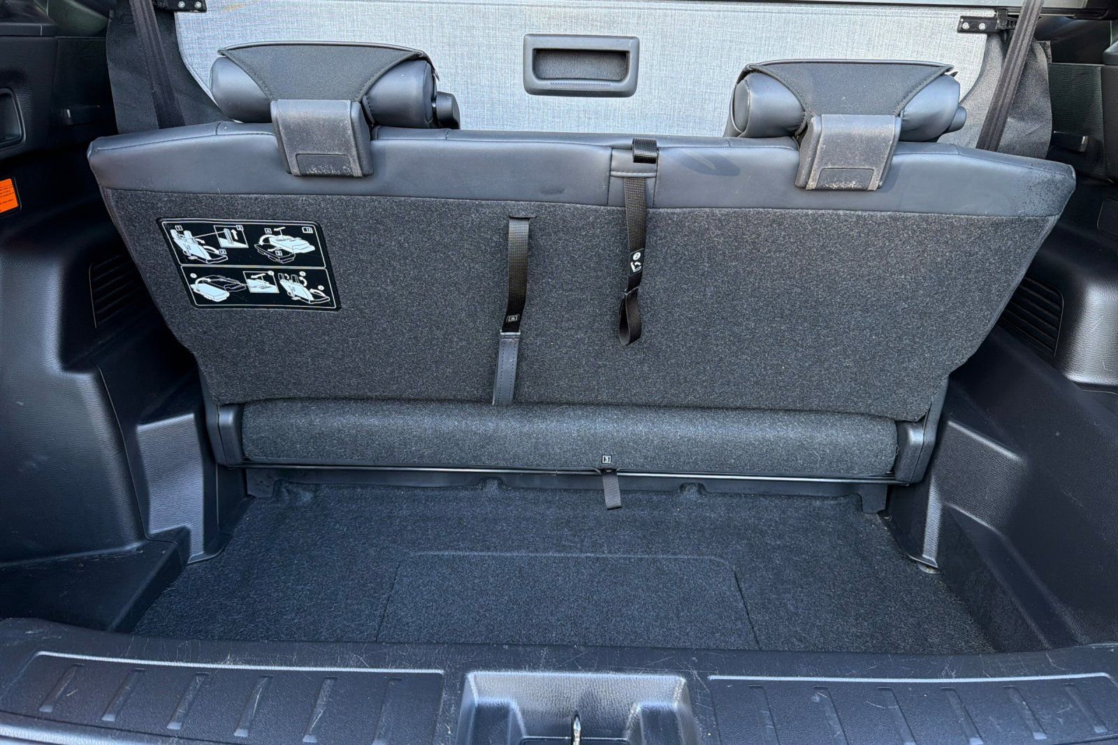 Used 2024 Mitsubishi Outlander SE image 16