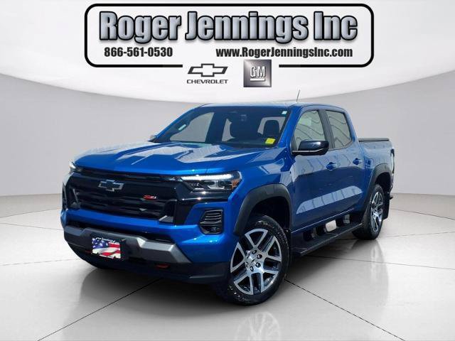 Used 2024 Chevrolet Colorado Z71 w/ Z71 Convenience Package 2