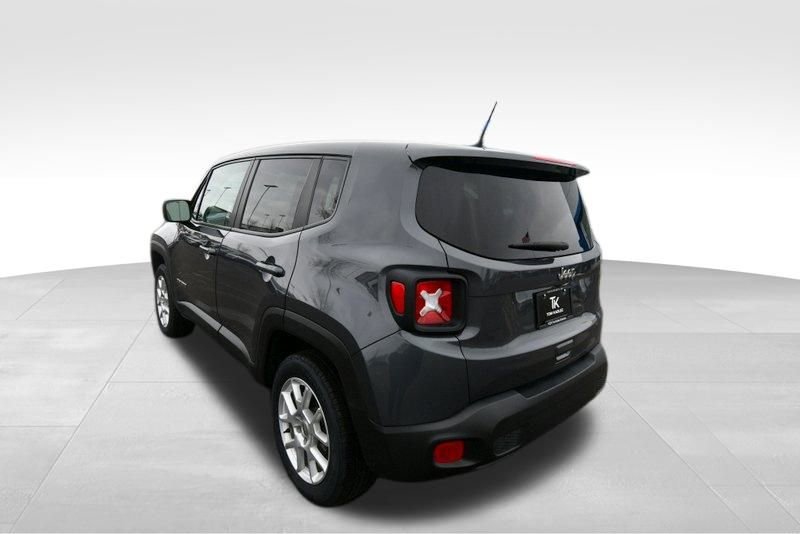 Used 2023 Jeep Renegade Latitude AWD/4WD image 5