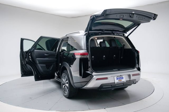 Used 2025 Nissan Pathfinder SL FWD image 20