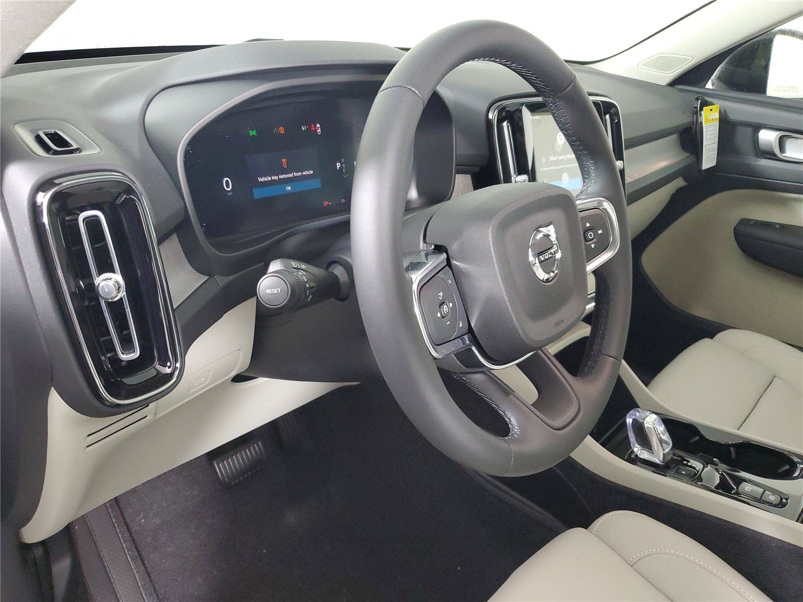 New 2026 Volvo XC40 B5 Plus w/ Protection Package Premier AWD/4WD image 24