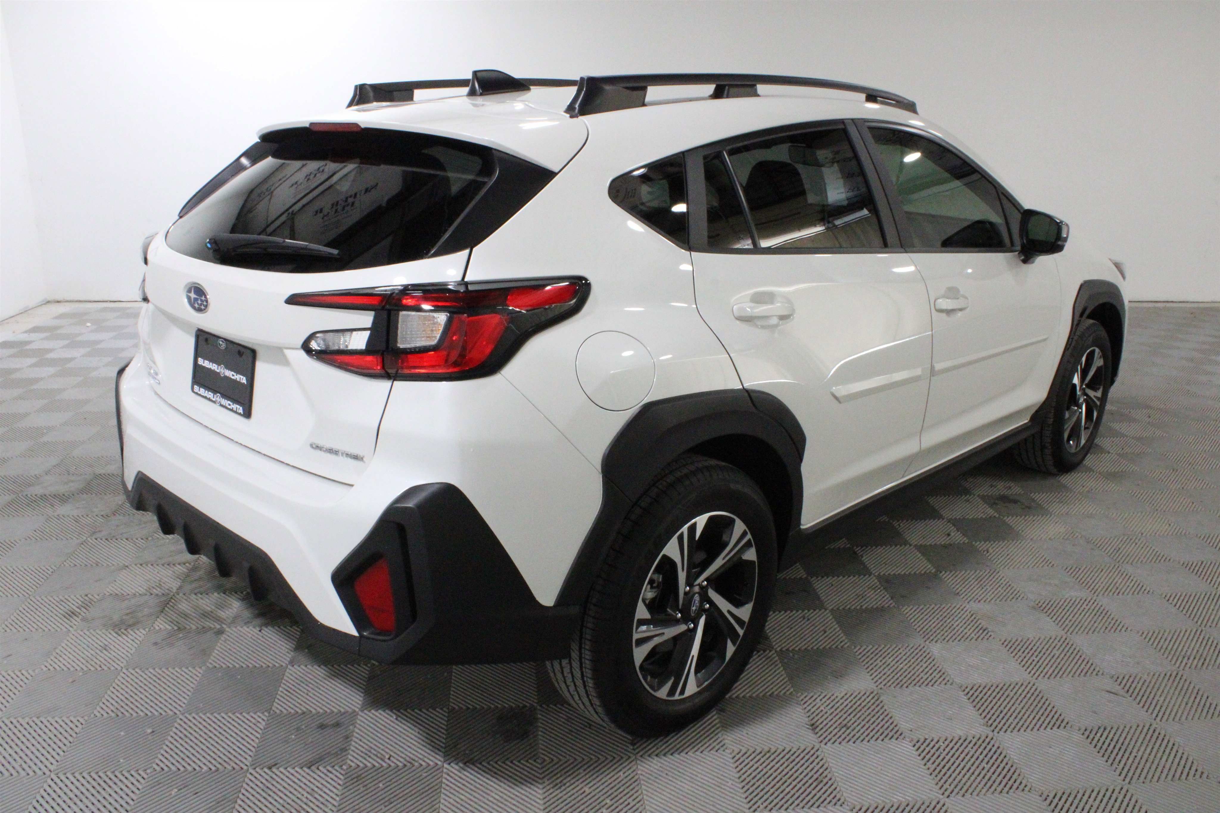 Used 2025 Subaru Crosstrek 2.0i Premium AWD/4WD image 26