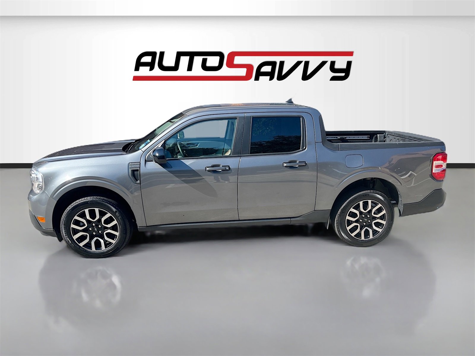 Used 2024 Ford Maverick Lariat image 4
