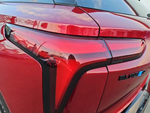 Used 2024 Chevrolet Blazer EV RS image 20