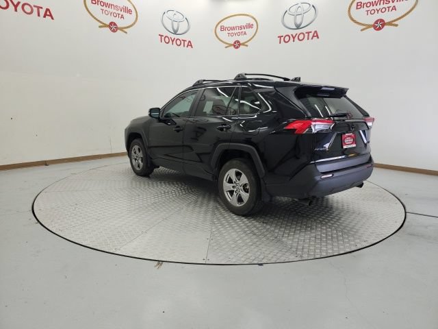Used 2025 Toyota RAV4 XLE w/ Convenience Package FWD image 6