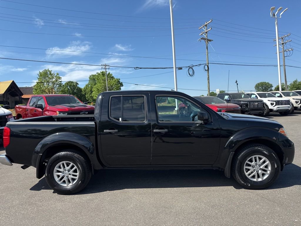 Used 2016 Nissan Frontier SV w/ SV Value Truck Package AWD/4WD image 6