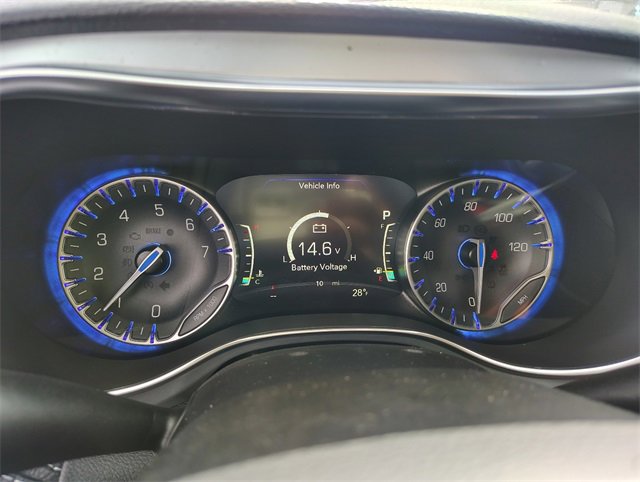 New 2026 Chrysler Pacifica Limited w/ Uconnect Theater Family Group image 17