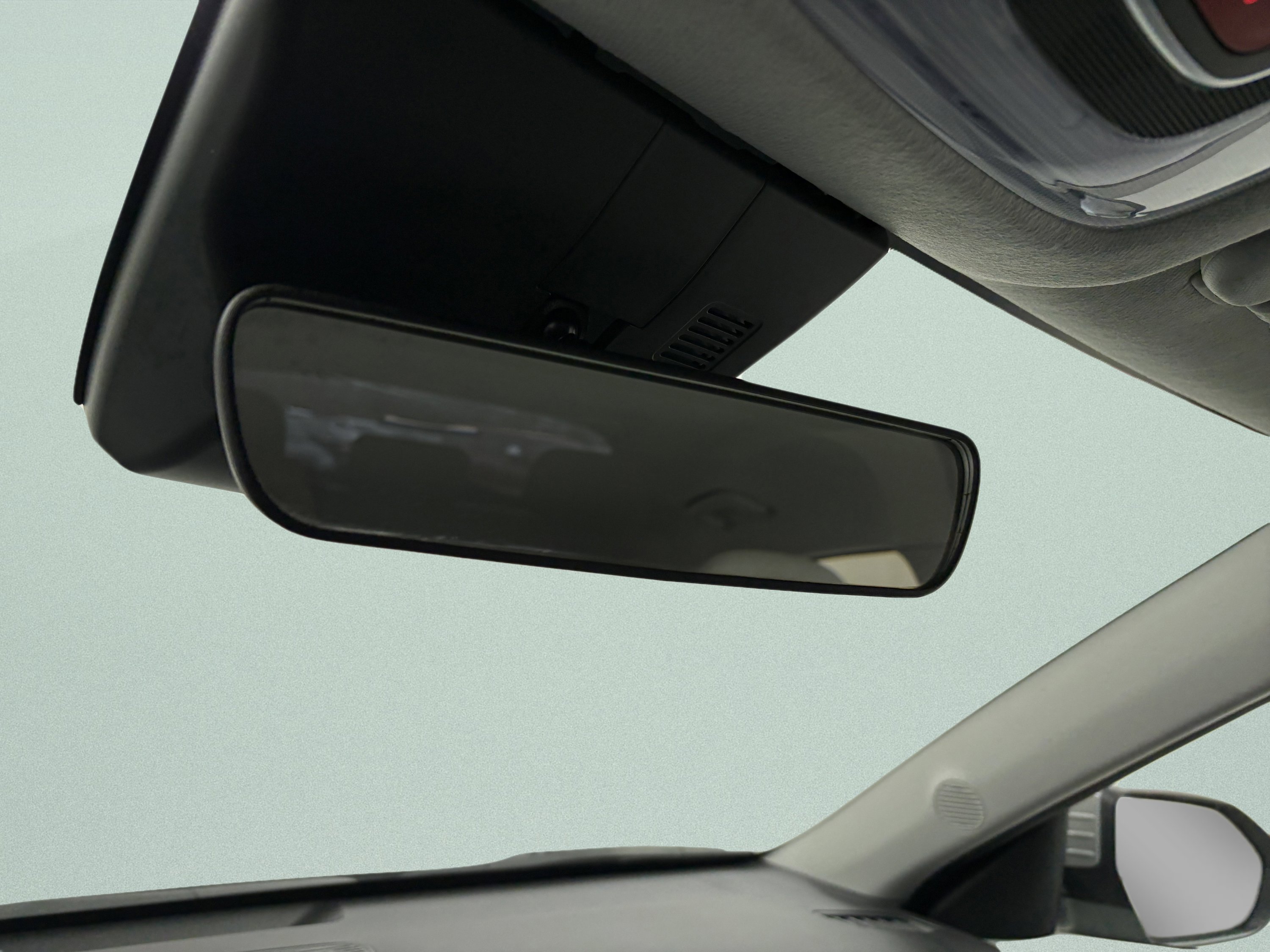 Used 2025 Hyundai Kona SEL image 29