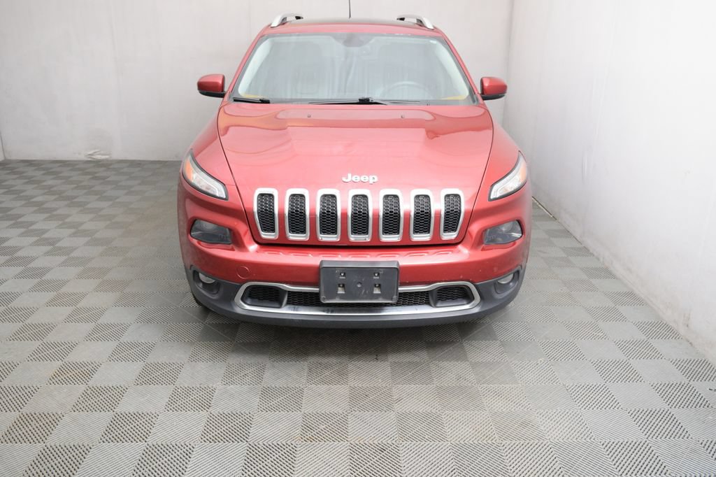 Used 2015 Jeep Cherokee Limited w/ Trailer Tow Group AWD/4WD image 2