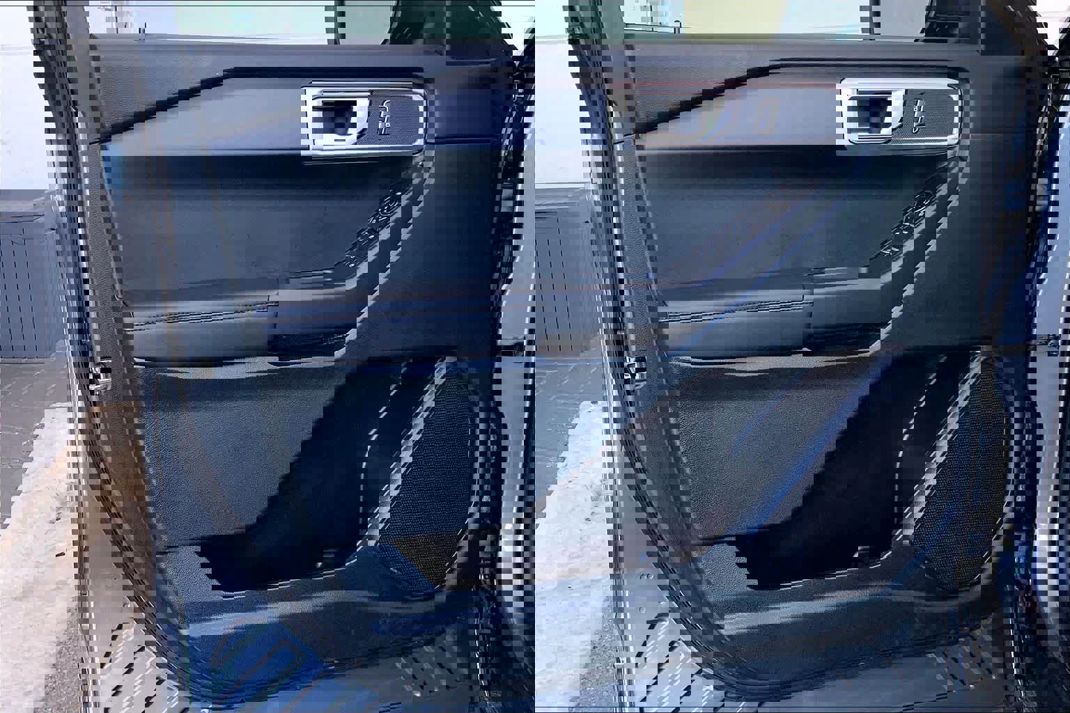 Used 2023 Ford Explorer 4WD image 22