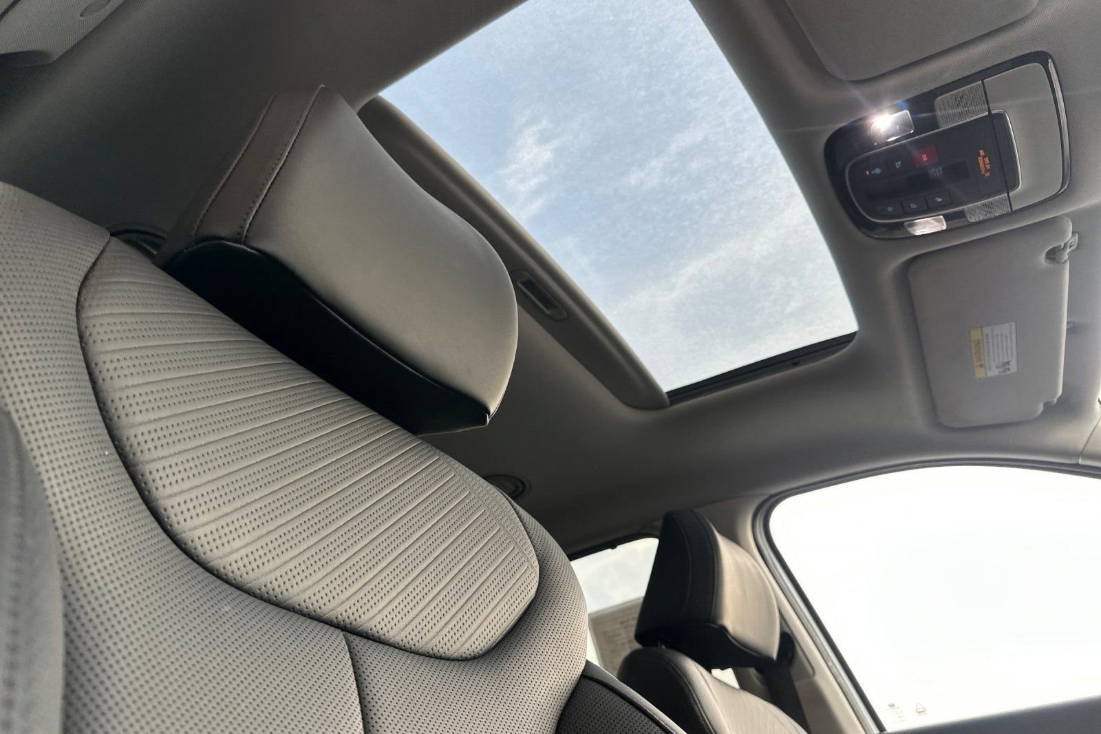 Used 2024 Hyundai Palisade SEL w/ Premium Package image 21