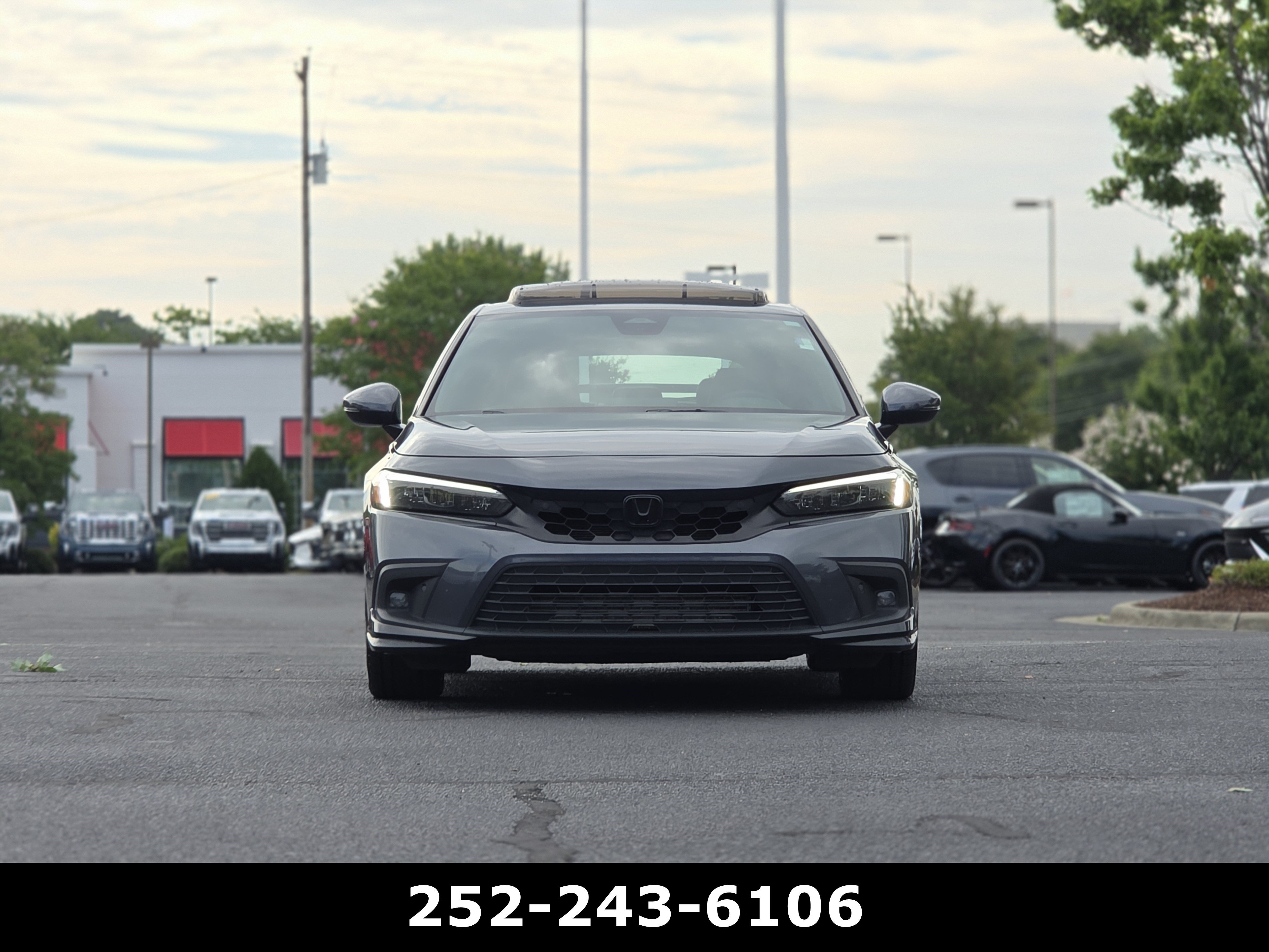 Used 2024 Honda Civic Sport Touring image 2