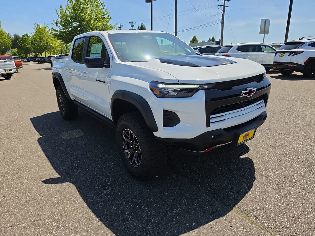 New 2026 Chevrolet Colorado ZR2 w/ Technology Package AWD/4WD image 8