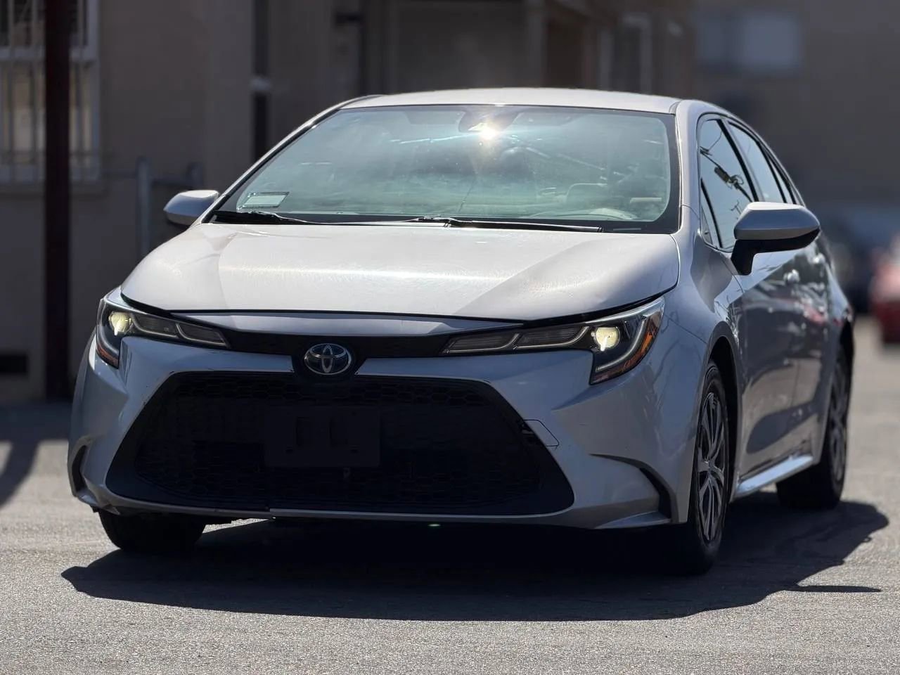 Used 2020 Toyota Corolla LE w/ Carpet Mat Package (TMS) FWD image 6