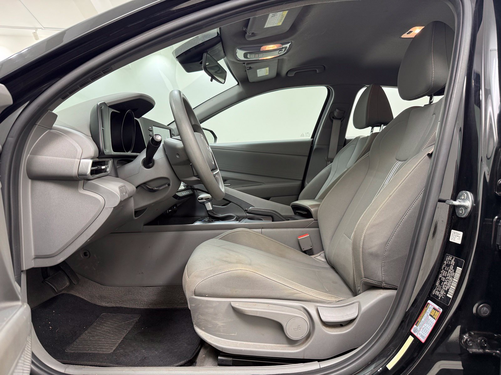 Used 2021 Hyundai Elantra SEL FWD image 10