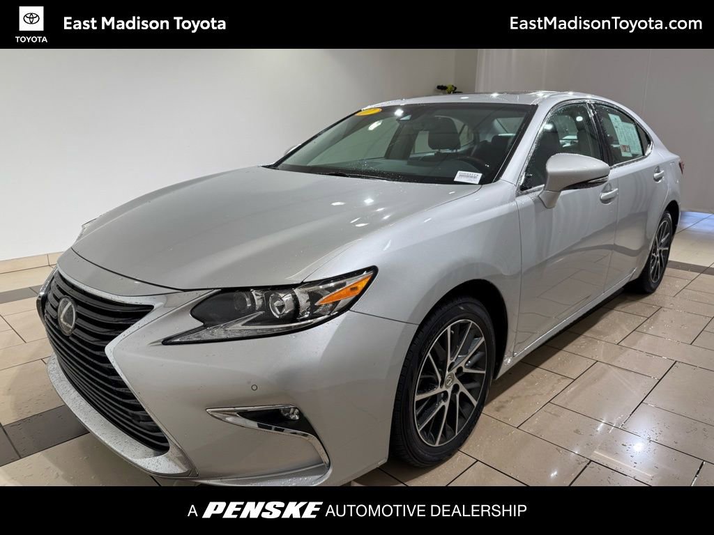 Used 2017 Lexus ES 350 w/ Luxury Package image 1