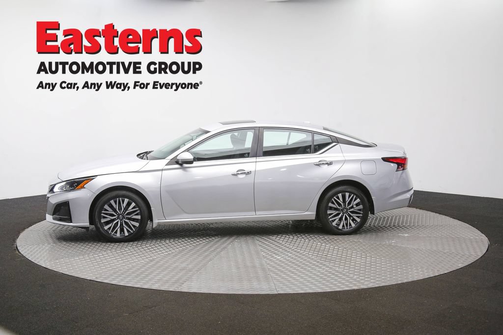 Used 2023 Nissan Altima 2.5 SV w/ SV Premium Package AWD/4WD image 62