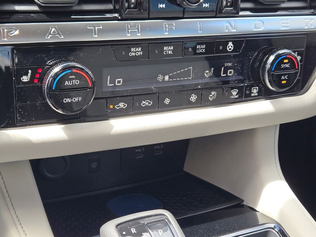 New 2026 Nissan Pathfinder SL w/ Cargo Package AWD/4WD image 28