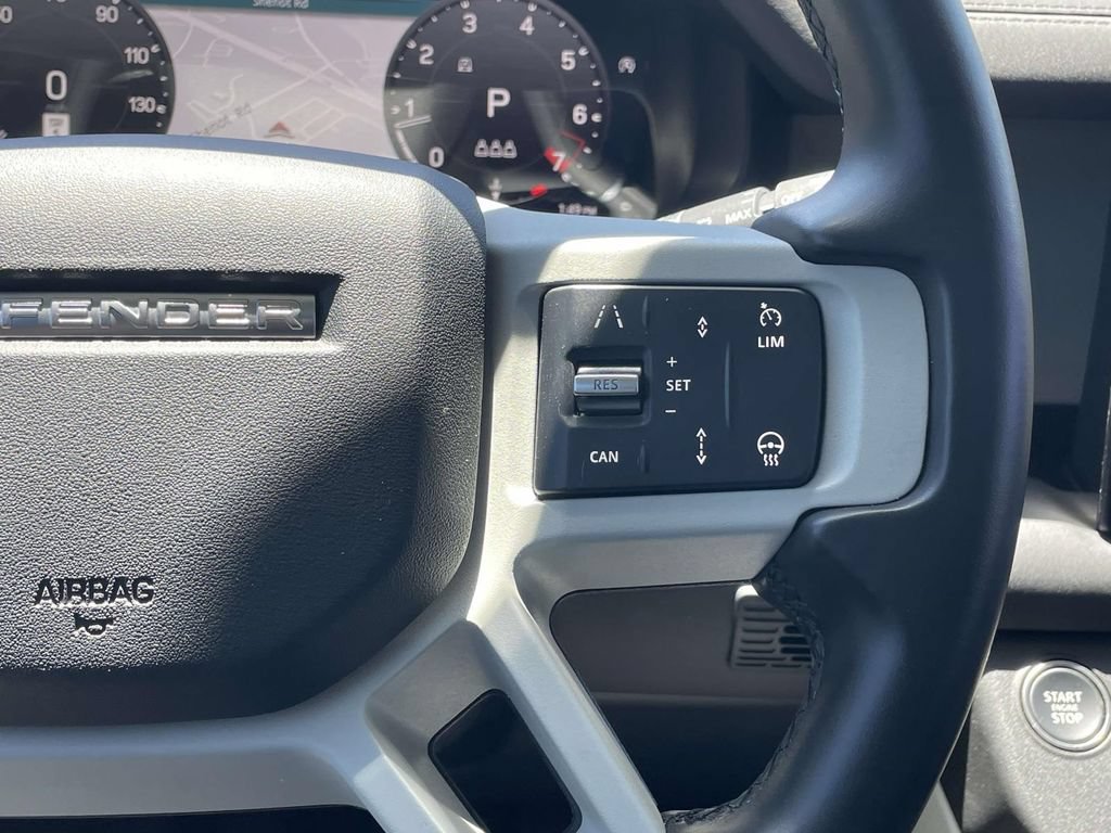 Certified 2024 Land Rover Defender 110 SE AWD/4WD image 32