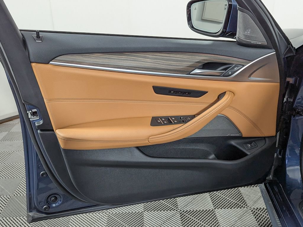 Certified 2023 BMW 530i xDrive w/ M Sport Package image 16