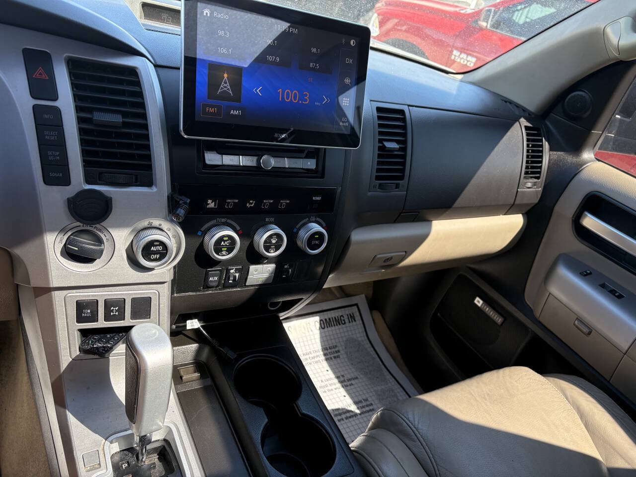 Used 2008 Toyota Sequoia Limited AWD/4WD image 32