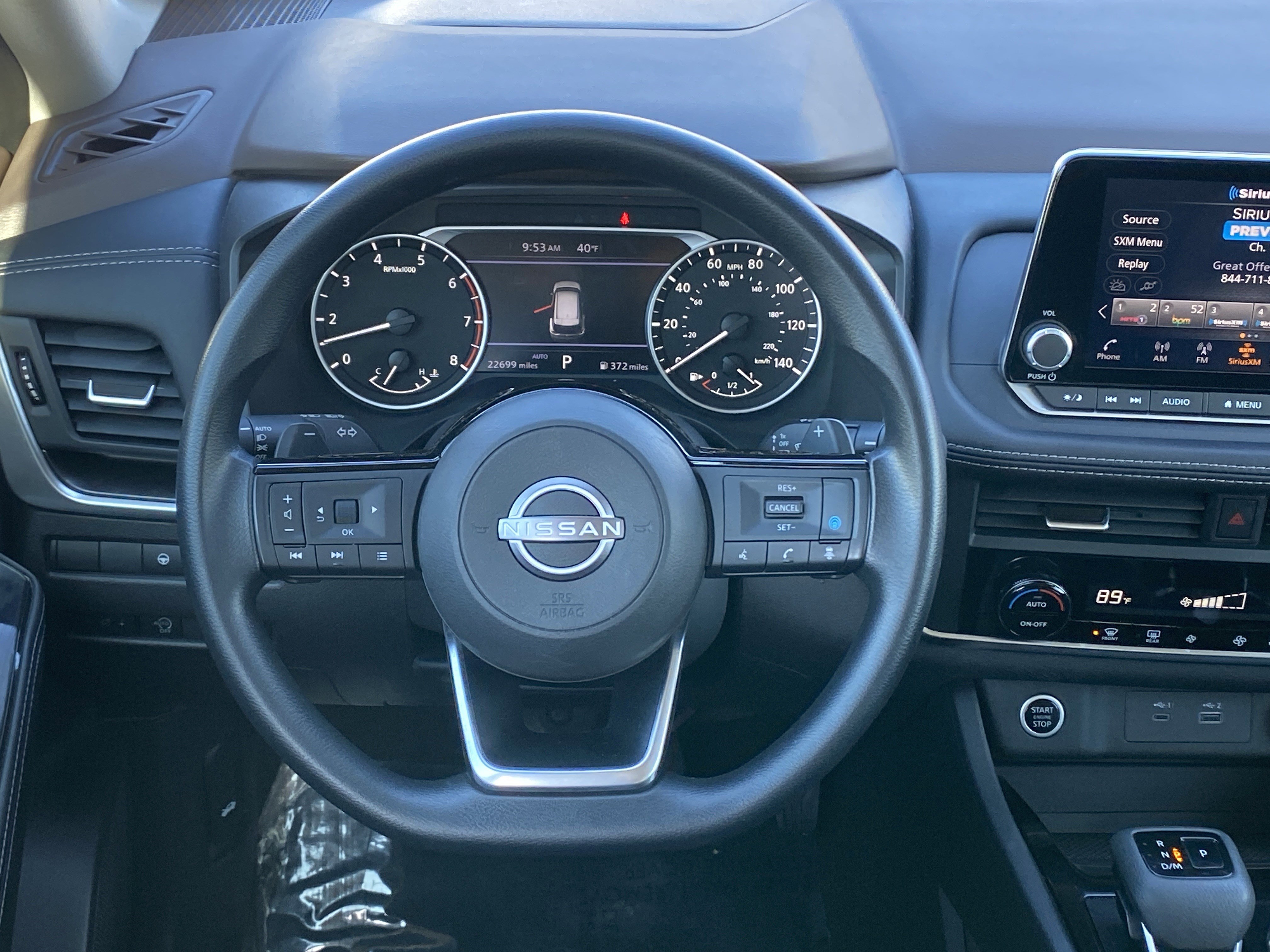 Used 2023 Nissan Rogue SV image 10