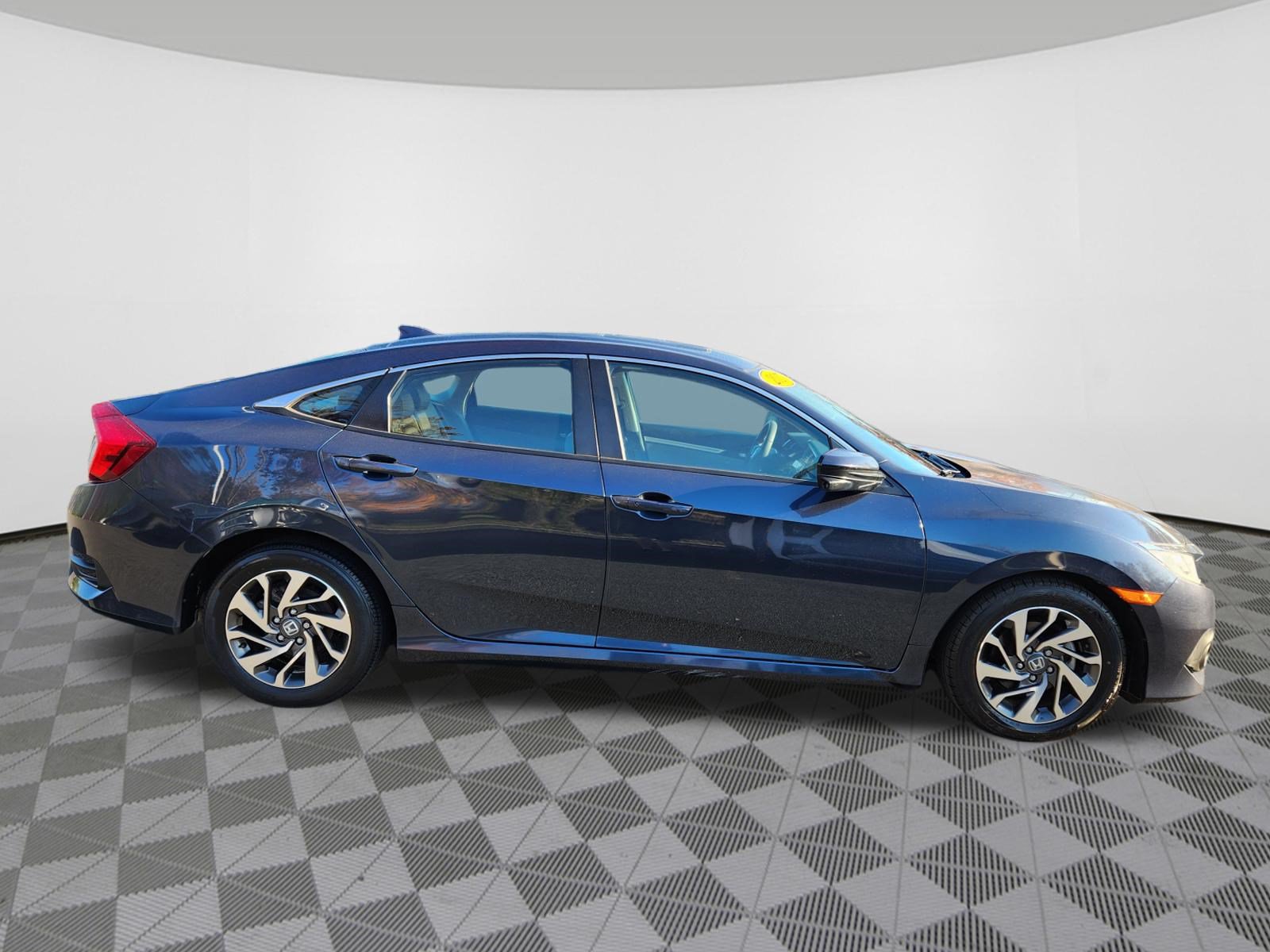 Used 2017 Honda Civic EX image 6