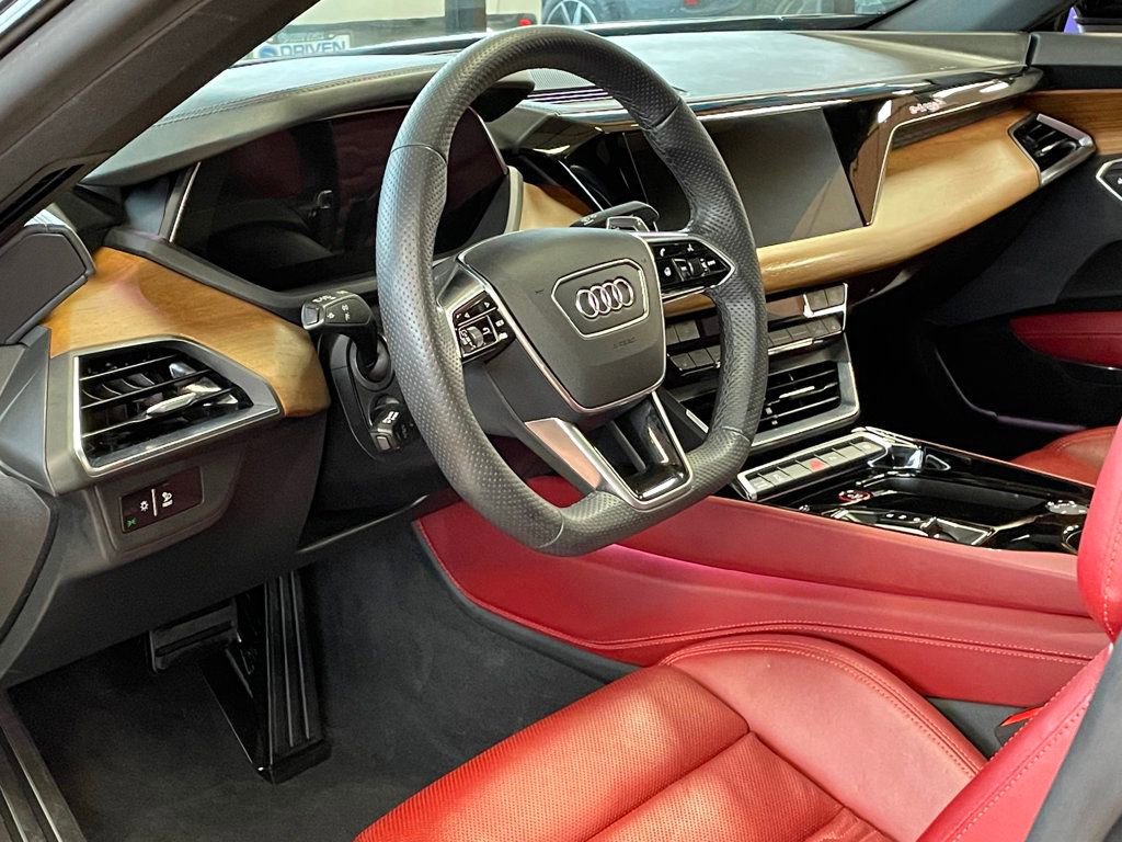 Used 2024 Audi e-tron GT Premium Plus w/ Executive Package image 15