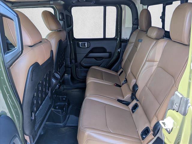 Used 2023 Jeep Gladiator Rubicon AWD/4WD image 18
