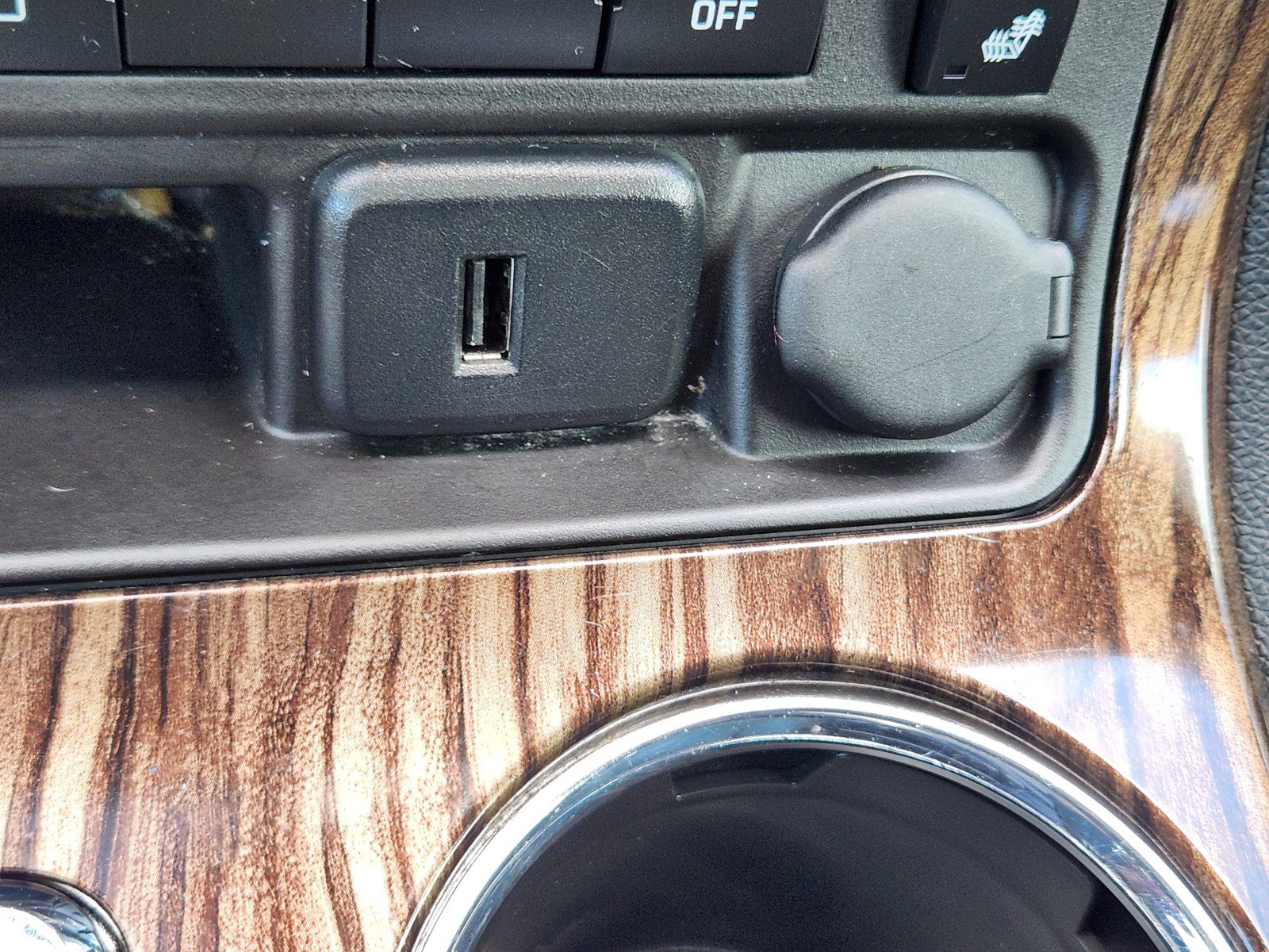 Used 2015 GMC Acadia Denali FWD image 18