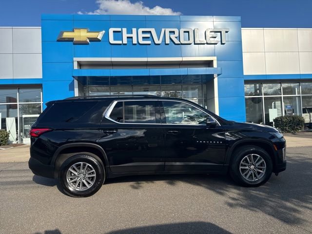 Used 2023 Chevrolet Traverse LT w/ Rear Camera Mirror Package AWD/4WD image 5