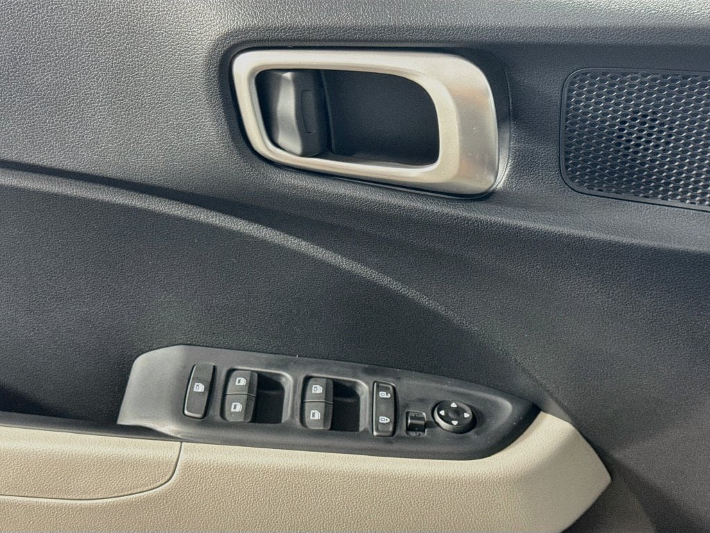 New 2026 Hyundai Venue SEL FWD image 13