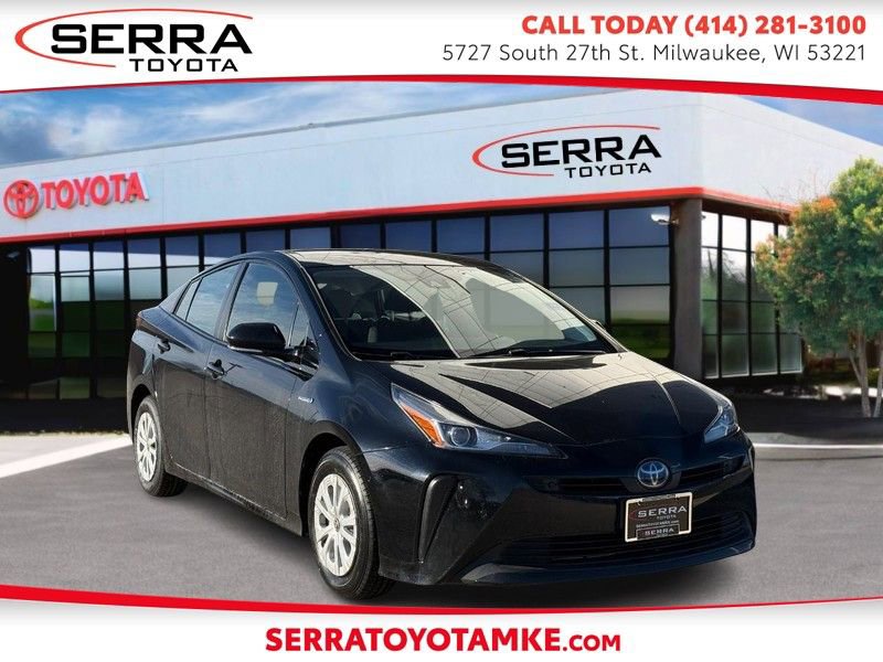 Used 2019 Toyota Prius LE image 1