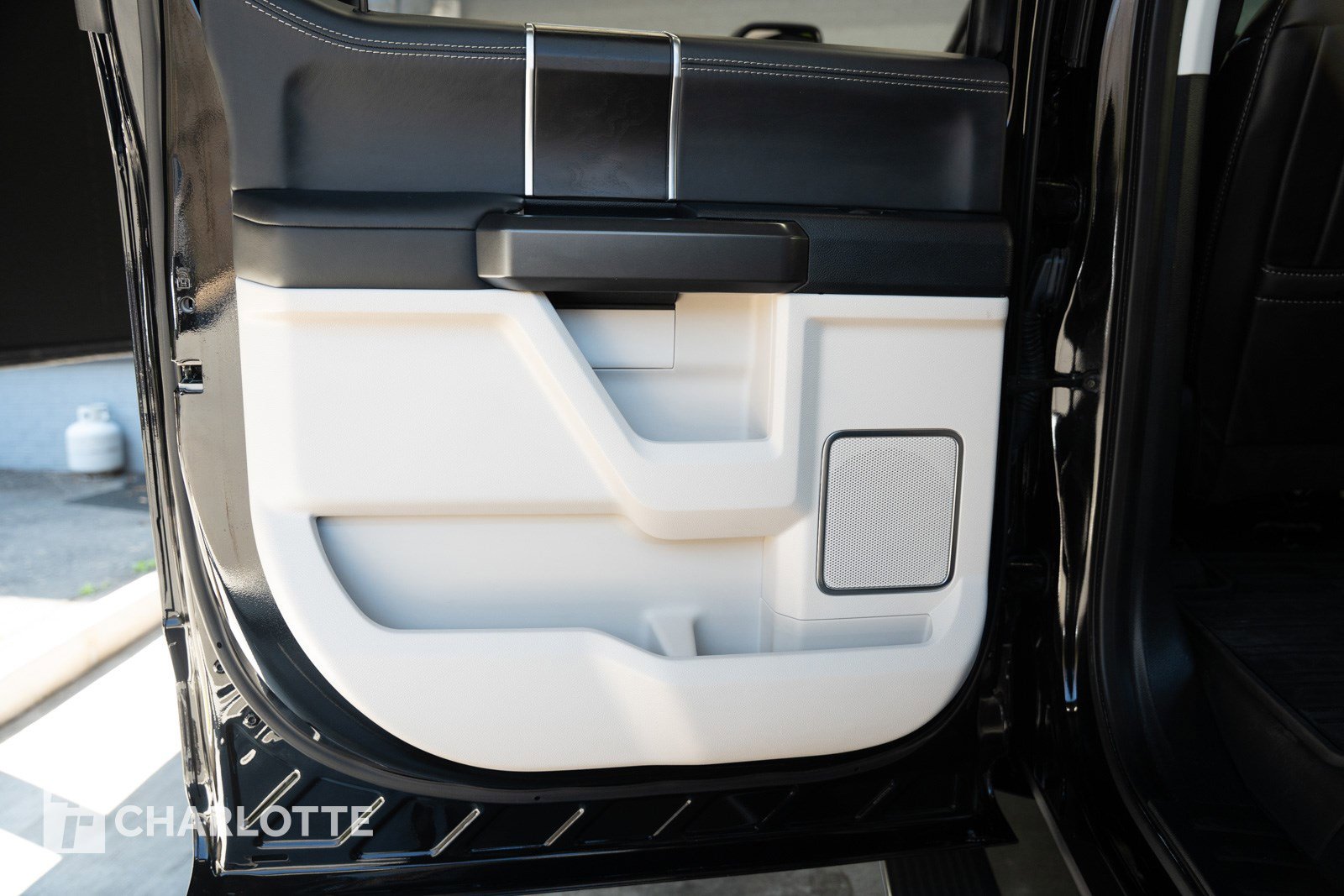 Used 2021 Ford F250 Limited image 30