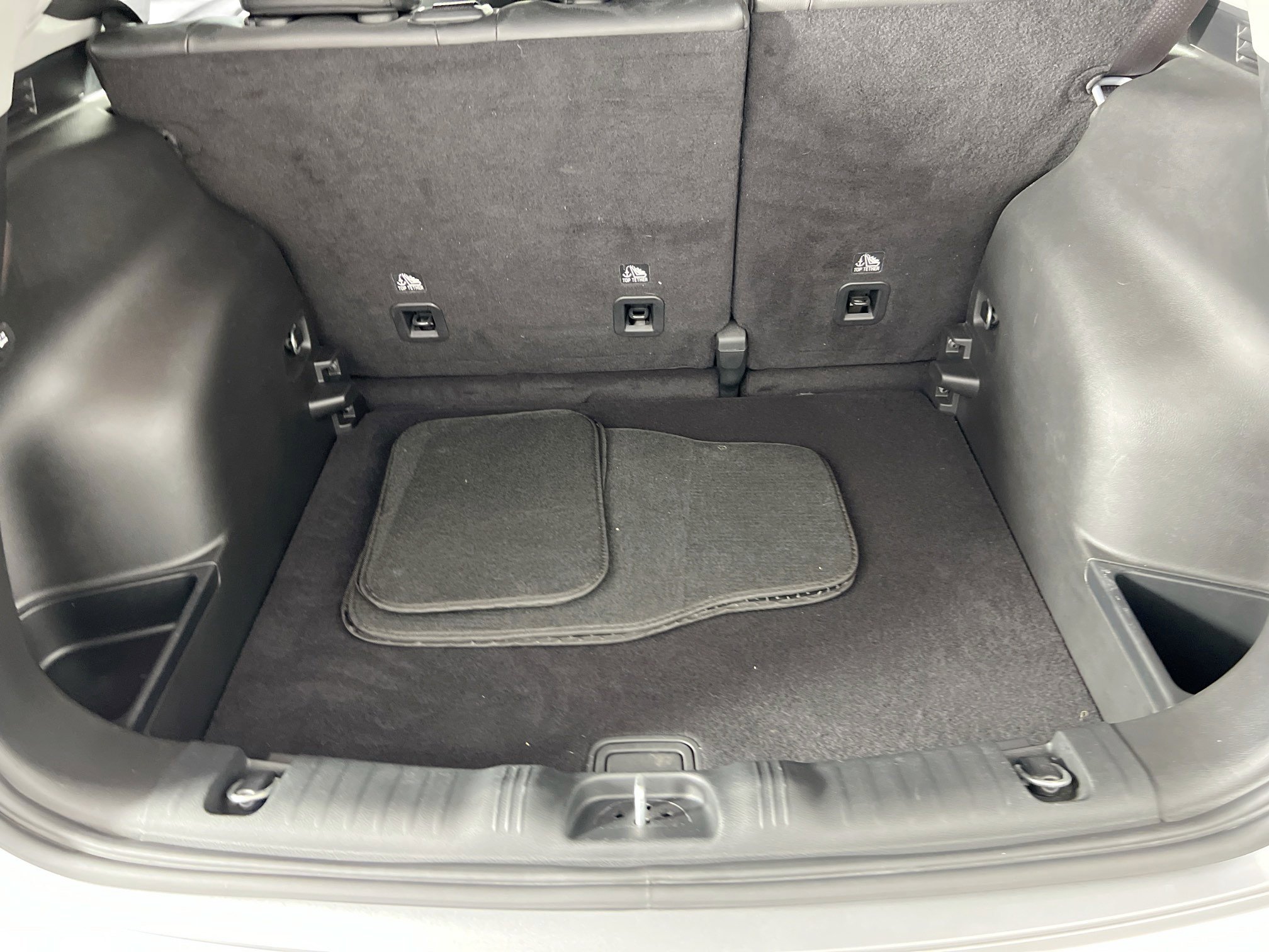 Used 2022 Jeep Compass Latitude image 23