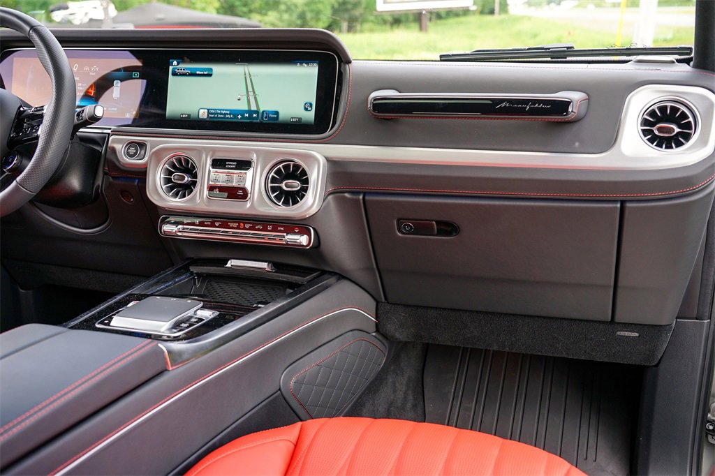 Used 2025 Mercedes-Benz G 63 AMG 4MATIC image 37