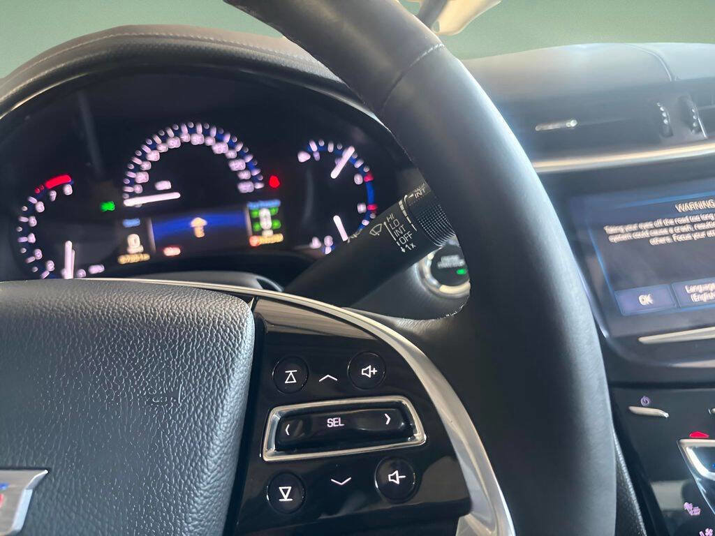 Used 2016 Cadillac XTS Luxury image 13