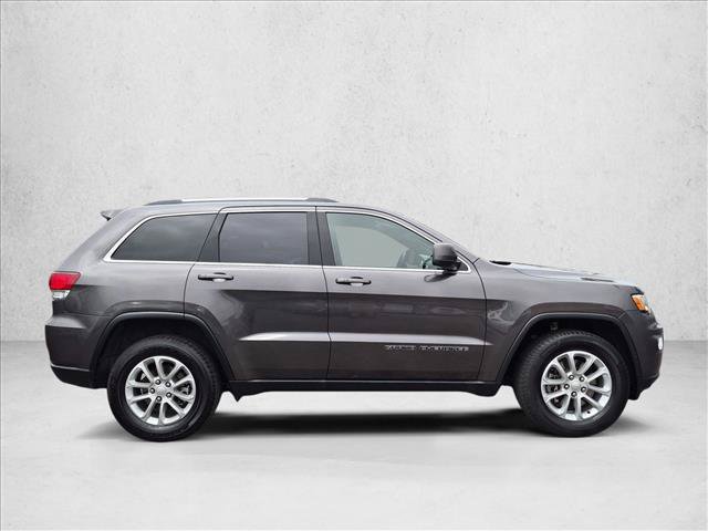 Used 2021 Jeep Grand Cherokee Laredo AWD/4WD image 4