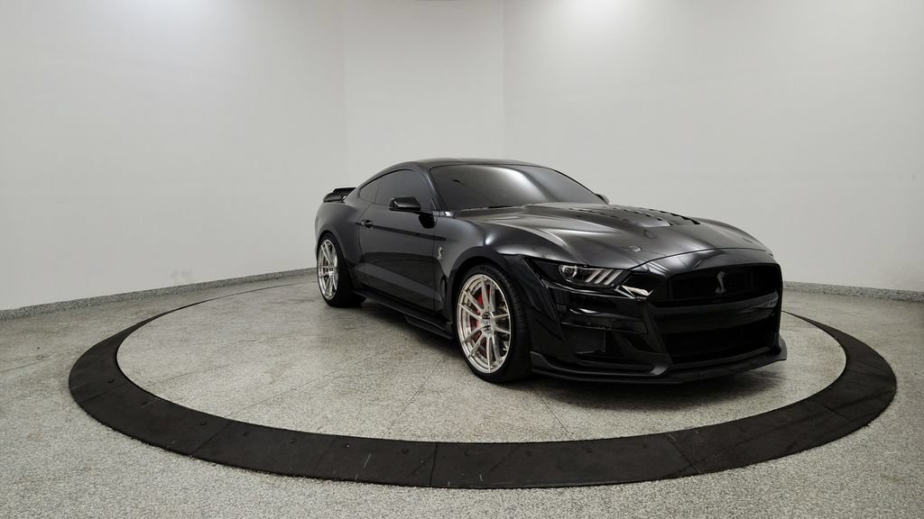 Used 2020 Ford Mustang Shelby GT500 w/ Technology Package RWD image 7