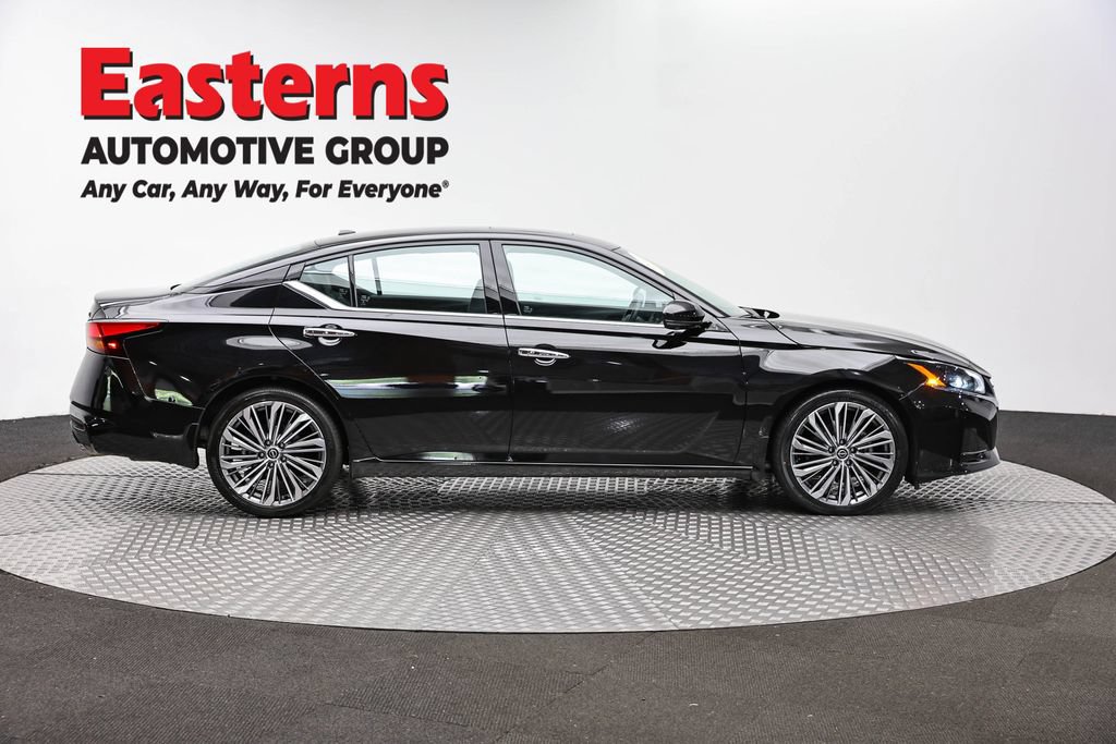 Used 2023 Nissan Altima 2.5 SL FWD image 4