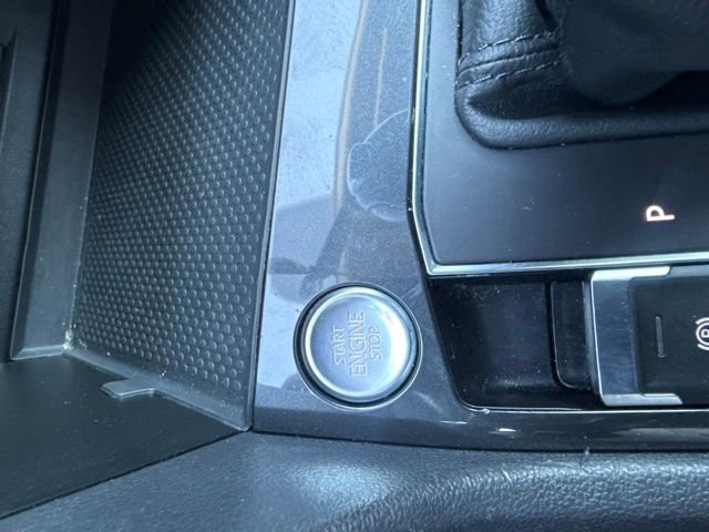 Used 2019 Volkswagen Tiguan SE image 37