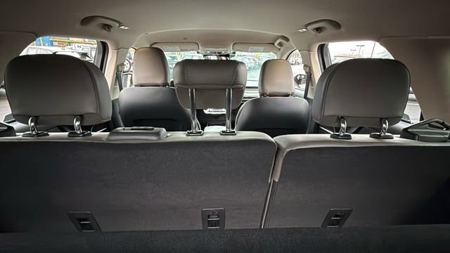 Used 2023 Lincoln Corsair Reserve w/ Rear Removable Package Tray image 28