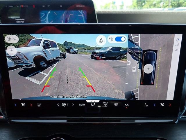 Used 2025 Ford Expedition Platinum AWD/4WD image 28