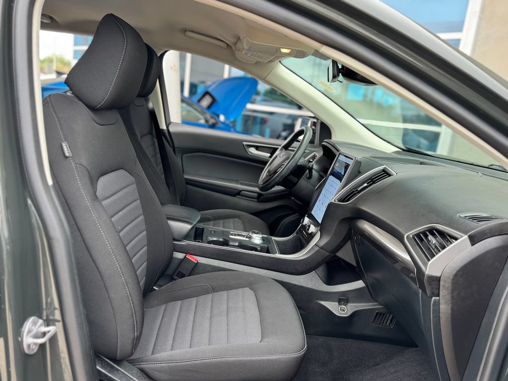 Used 2024 Ford Edge SE w/ Black Appearance Package AWD/4WD image 26