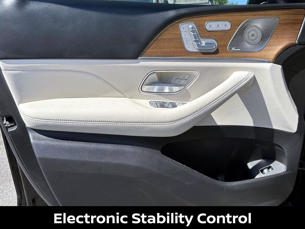 Used 2022 Mercedes-Benz GLS 450 4MATIC image 20
