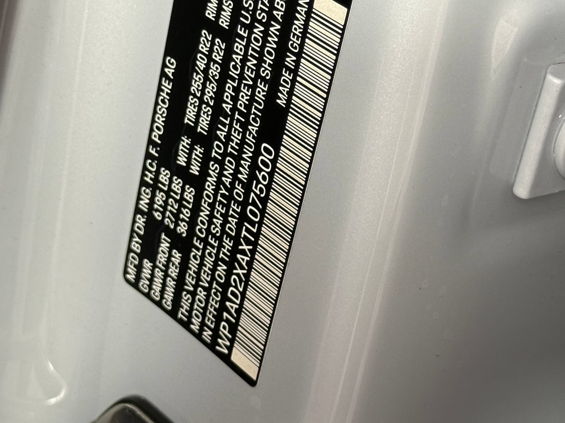 Certified 2026 Porsche Macan Electric RWD image 30